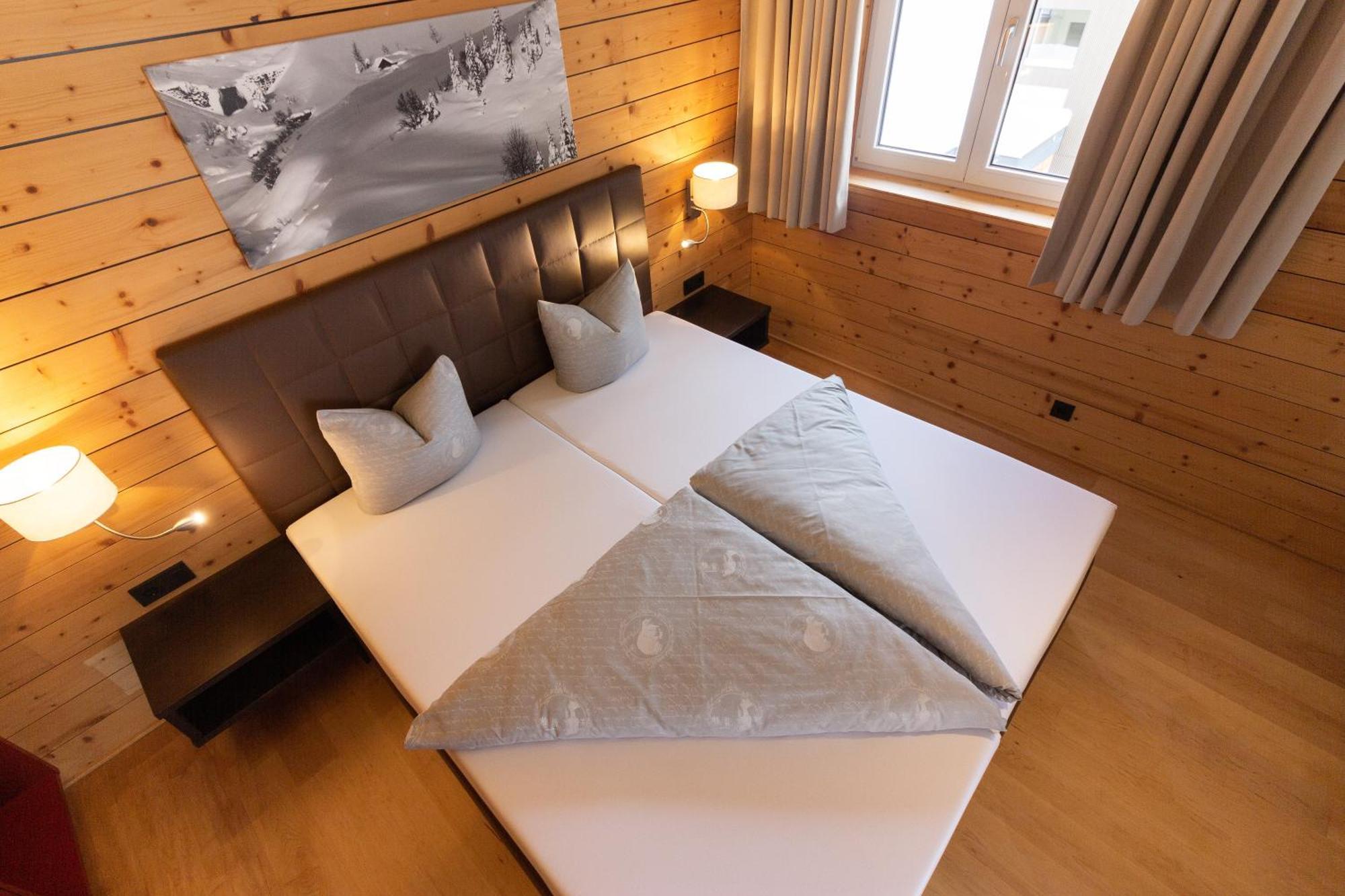 Wohlfuehlhotel Hubertushof Stuben am Arlberg Exterior photo